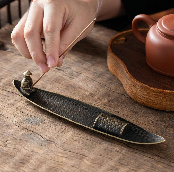 Подставка для благовоний Лодка с рыбаком 22 х 4,5 см