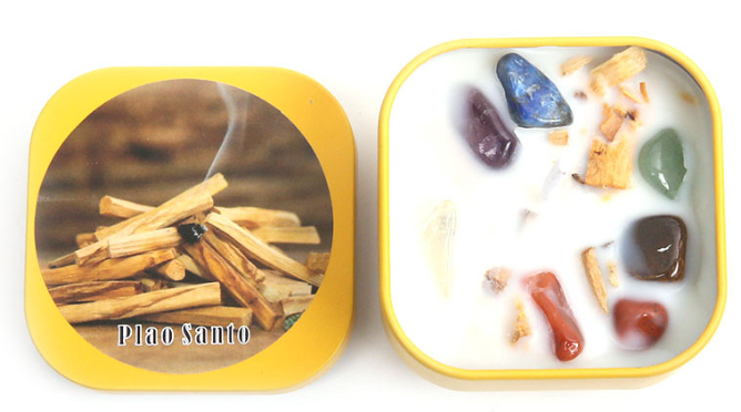 Свеча соевая ароматическая с флюоритом и пало санто в жестяной банке (Palo Canto Candle) 5 х 5 см