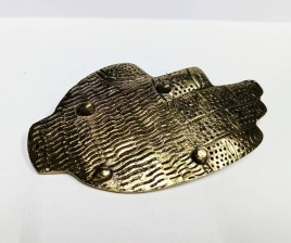 Подставка металлическая рука, бронза