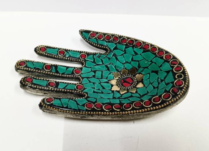 Подставка металлическая рука, мозаика зеленая