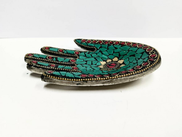 Подставка металлическая рука, мозаика зеленая