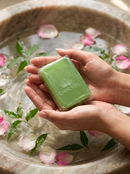 Мыло Медимикс Глицериновое с Лакшади маслом БЕЗ КОРОБОЧКИ (Medimix Natural Glycerine soap with Lakshadi oil) 125 г