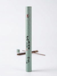 Китайские палочки благовония в тубе Черное агаровое дерево (Chinese incense Wu Chen Xiang) 20 г (40 шт)