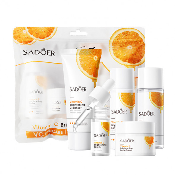 Дорожный набор для ухода за лицом (Sadoer Vitamin C Brightening Whitening Set) 5 шт