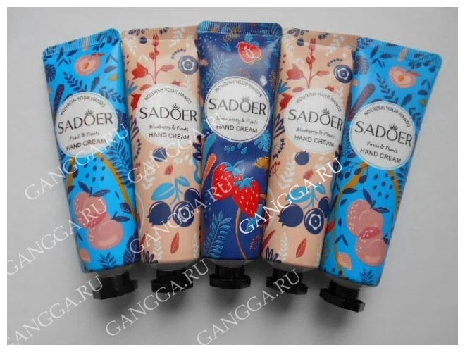 Набор кремов для рук увлажняющий: клубника, персик, черника (Sadoer Fruit Plant Hand Cream Set) 5 шт x 30 г